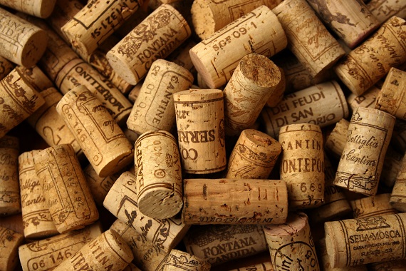 32 Wine Reviews / 14 Wineries