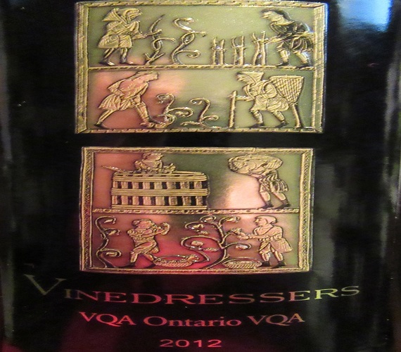 Video Review: Pelee Island 2012 Vinedressers Meritage