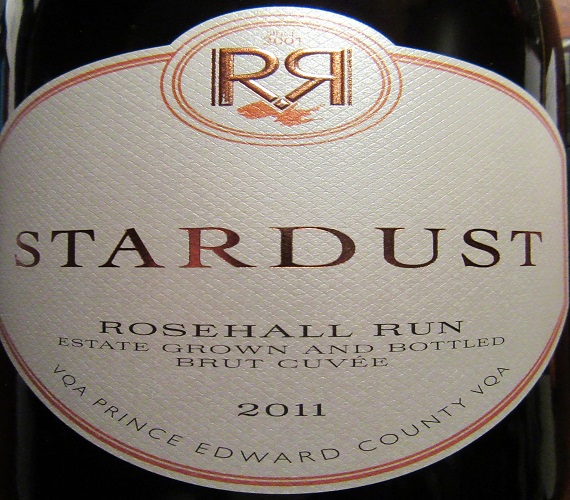 Video Review : Rosehall Run 2011 Stardust (Sparkling Wine Week 2018)