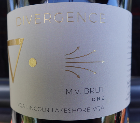 Video Review – Divergence Wines MV Brut One (Ontario)